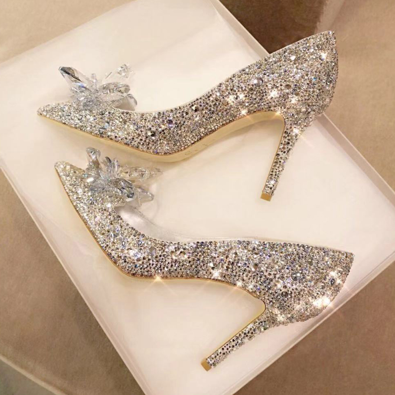 Scarpe da Donna di Lusso con S - Luxury Watch Girl recensione e prezzo