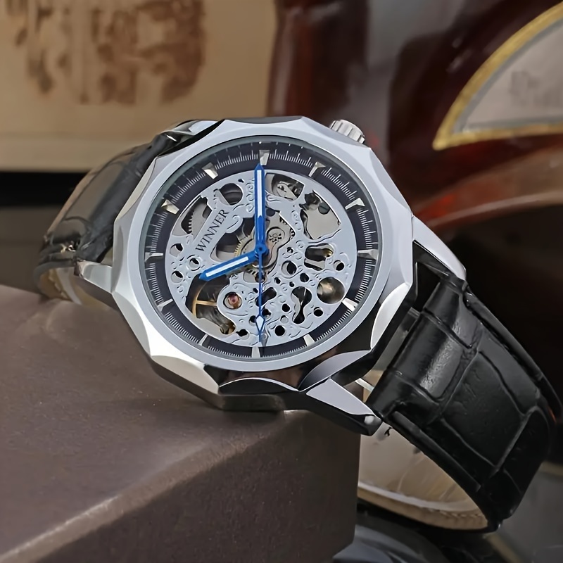 Orologio meccanico da uomo di  - Luxury Watch Class recensione e prezzo