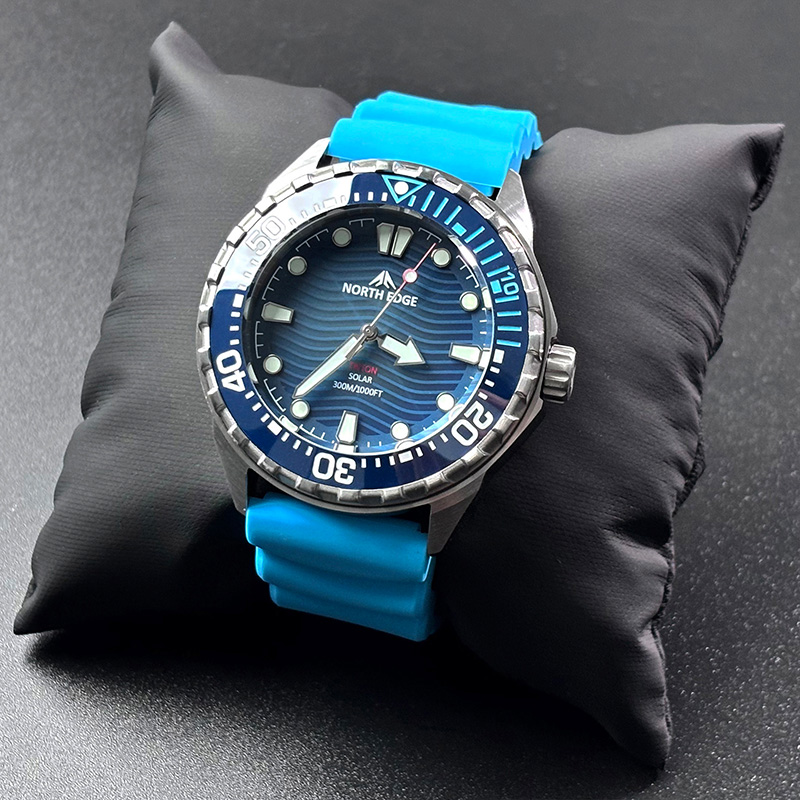 NORTH EDGE 2026 Nuovo Orologio - Luxury Watch Display Case recensione e prezzo