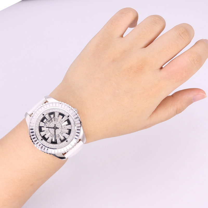VENDITA!!! Sconto Davena Spin  - Luxury Watch Discount recensione e prezzo